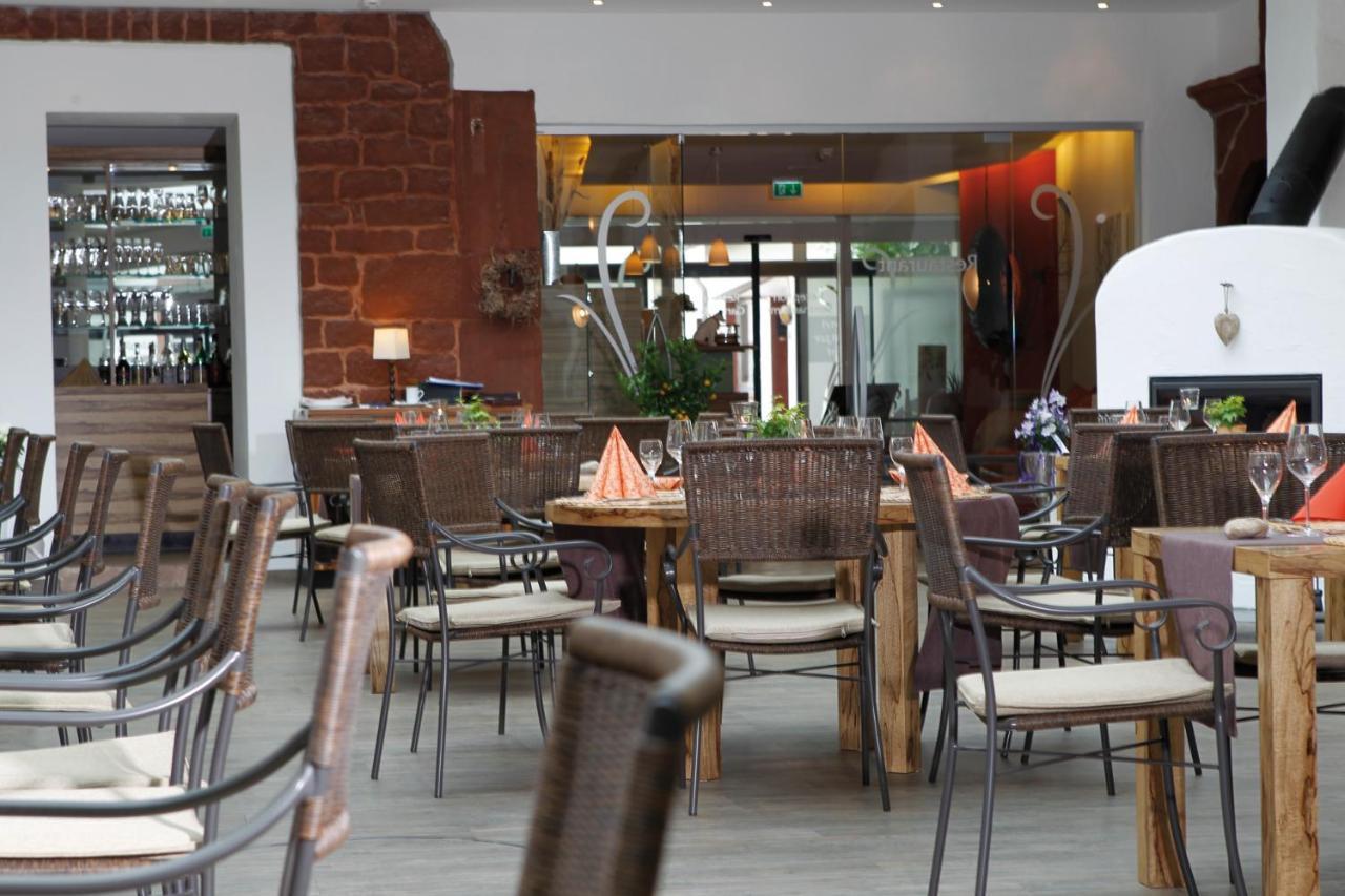 Hotel-Restaurant Pfaelzer Hof อีเดินโคเบิน ภายนอก รูปภาพ