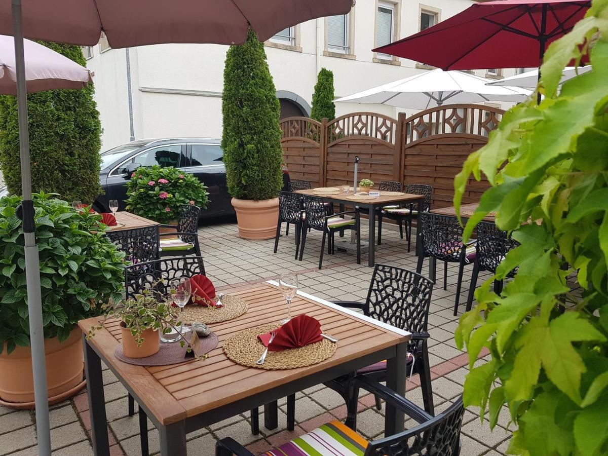 Hotel-Restaurant Pfaelzer Hof อีเดินโคเบิน ภายนอก รูปภาพ