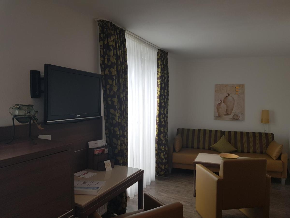 Hotel-Restaurant Pfaelzer Hof อีเดินโคเบิน ภายนอก รูปภาพ