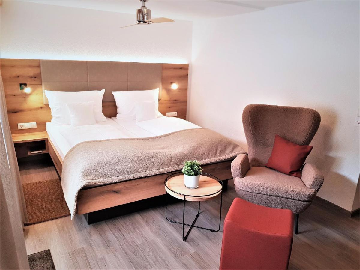 Hotel-Restaurant Pfaelzer Hof อีเดินโคเบิน ภายนอก รูปภาพ