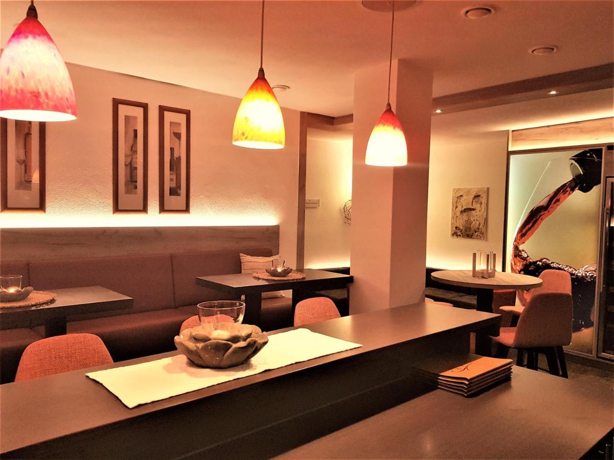 Hotel-Restaurant Pfaelzer Hof อีเดินโคเบิน ภายนอก รูปภาพ