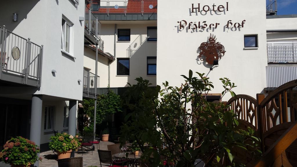 Hotel-Restaurant Pfaelzer Hof อีเดินโคเบิน ภายนอก รูปภาพ