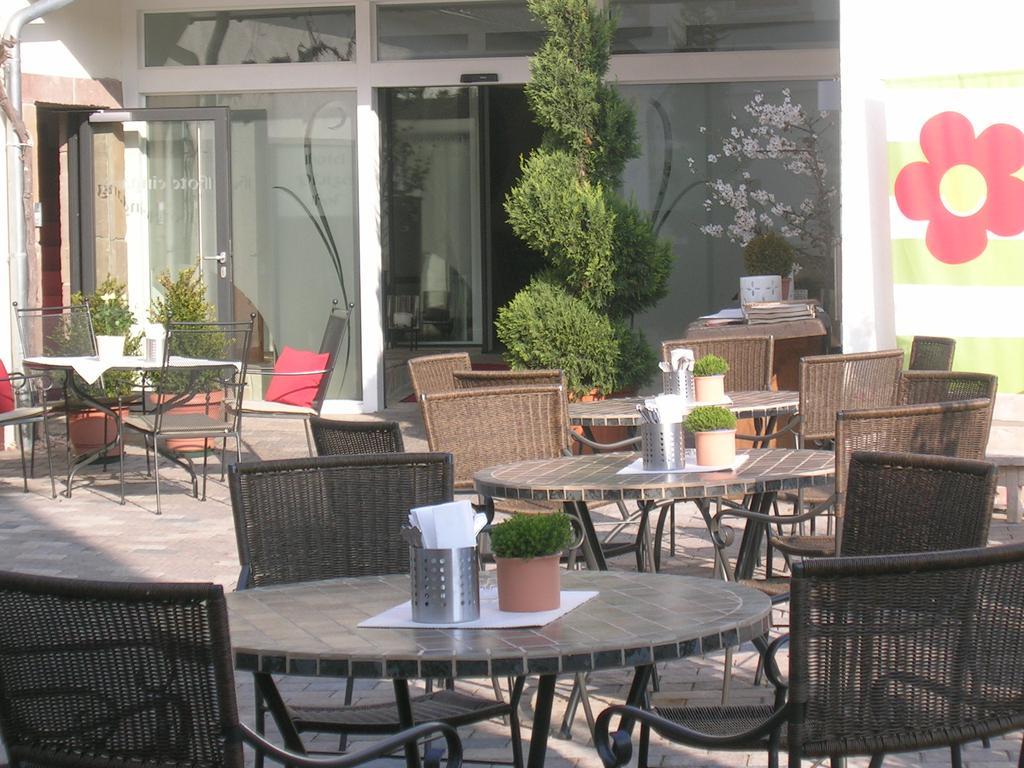 Hotel-Restaurant Pfaelzer Hof อีเดินโคเบิน ภายนอก รูปภาพ