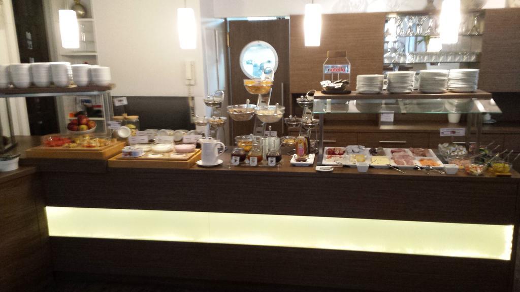 Hotel-Restaurant Pfaelzer Hof อีเดินโคเบิน ภายนอก รูปภาพ